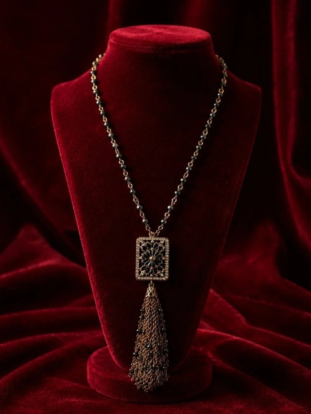 Vintage Statement elegant Necklace Crystal Beads Long Gold Pendant